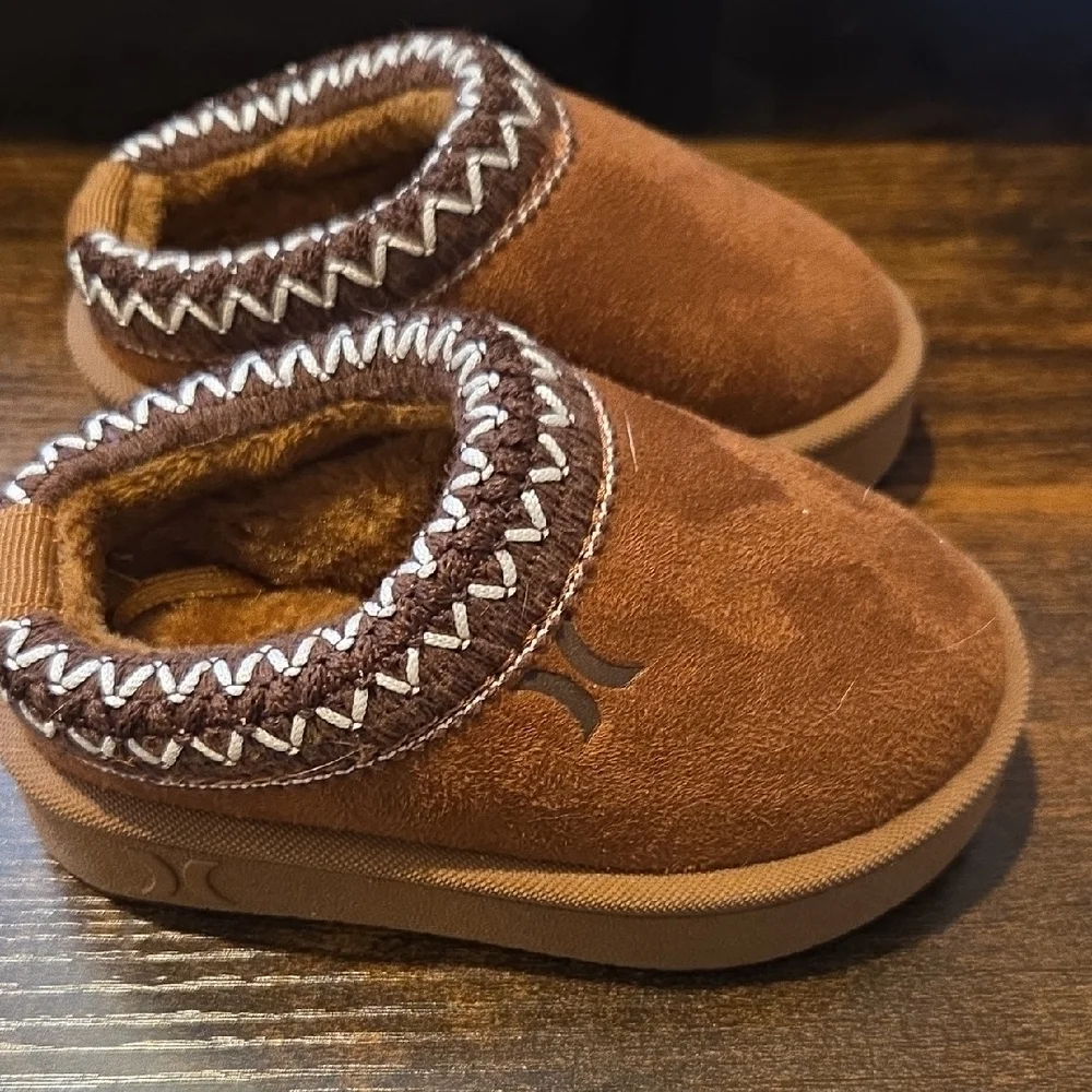 Hurley Little Girl Slippers Size 5 - Picture 3 of 6